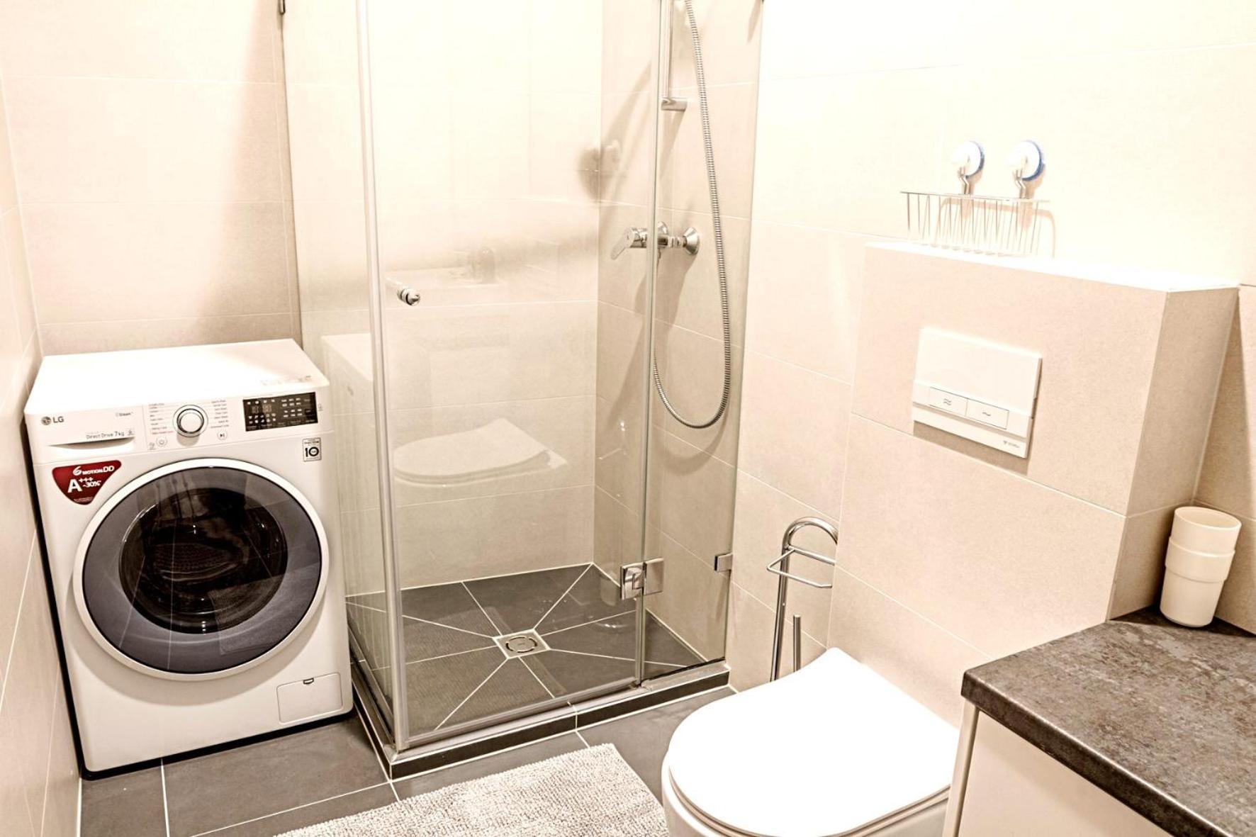 Bright 1Bd Apartment In Old Town By Hostlovers Kaunas Kültér fotó