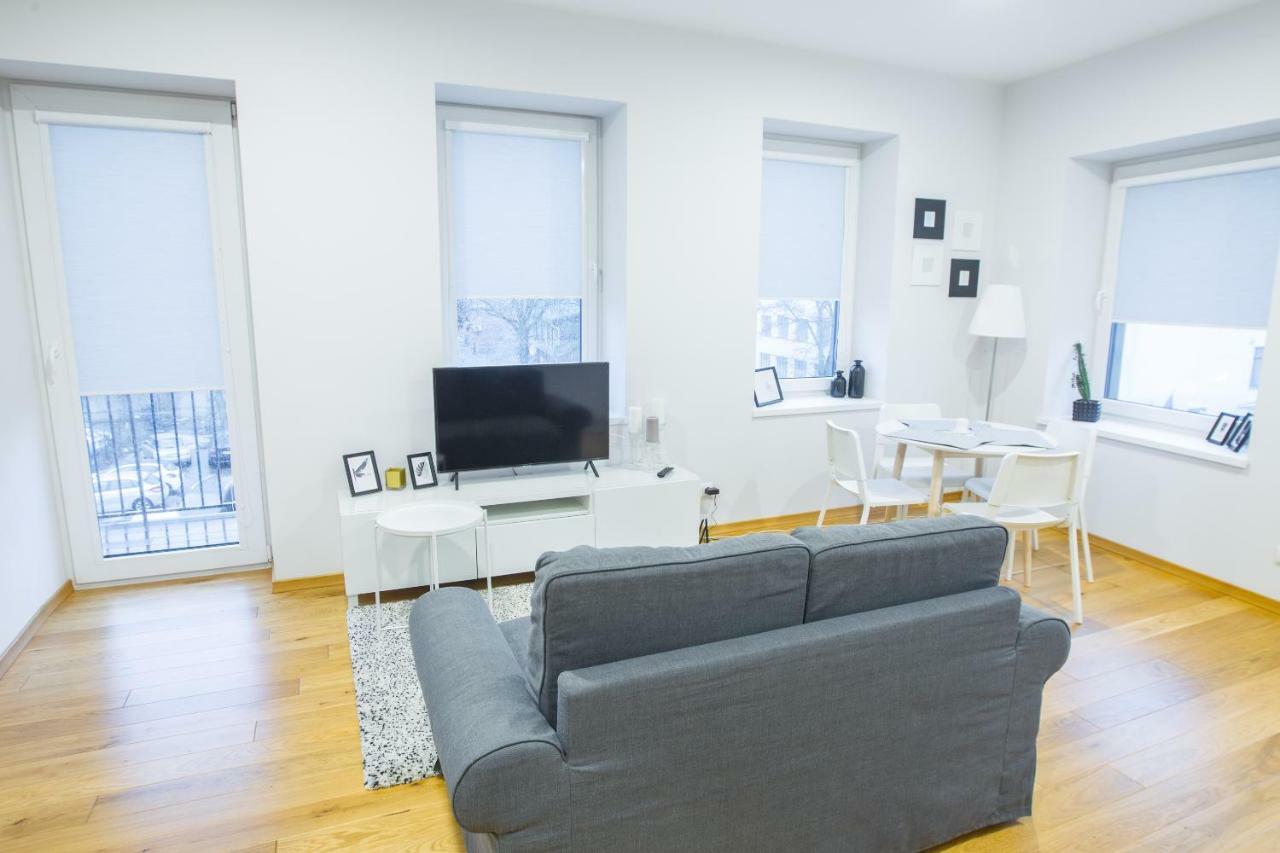 Bright 1Bd Apartment In Old Town By Hostlovers Kaunas Kültér fotó