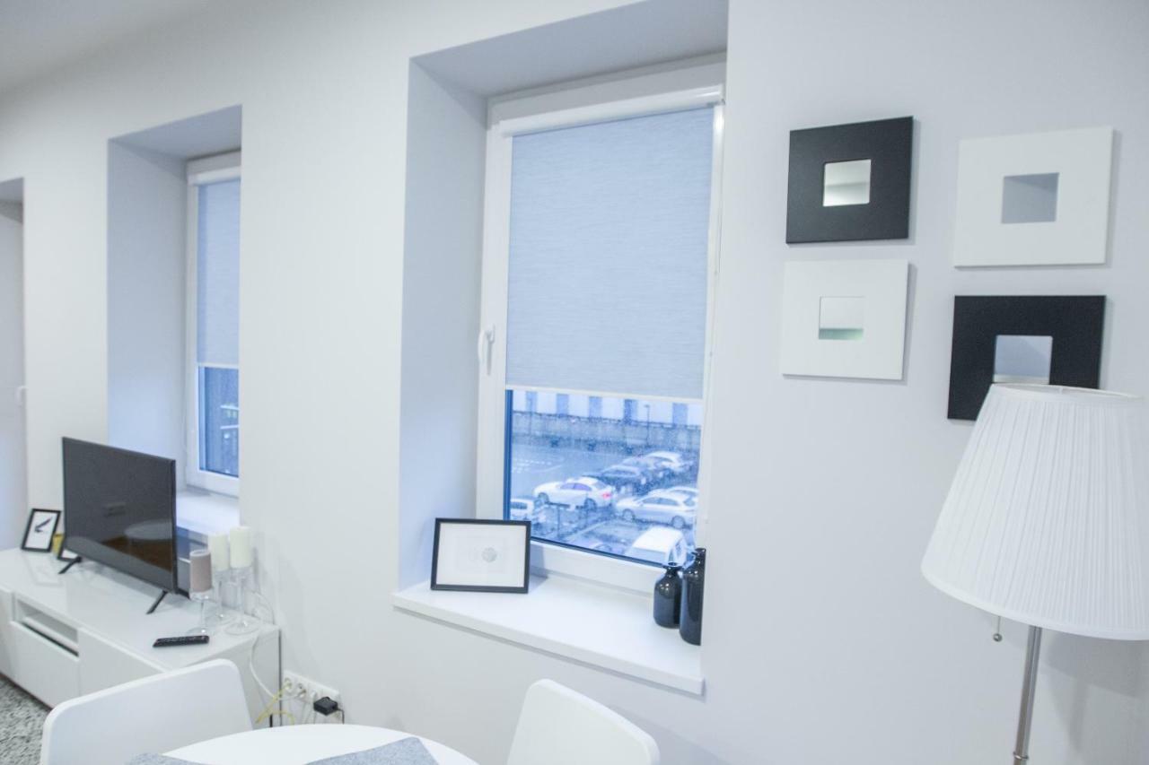 Bright 1Bd Apartment In Old Town By Hostlovers Kaunas Kültér fotó
